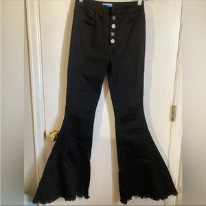 Mumu Jean’s Button Fly Bell Bottom’s w/ Raw Hem